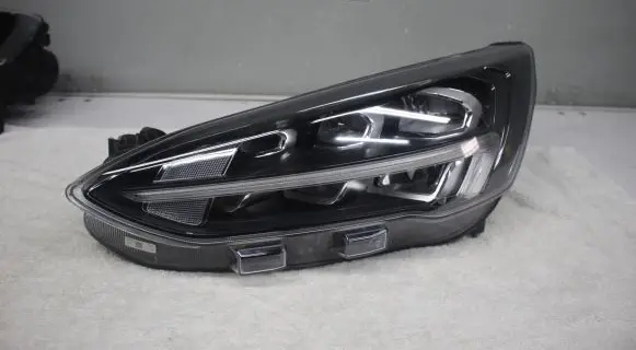 Ford Focus Headlight/headlamp MX7B13E015ED 000201 MX7B13E015E
