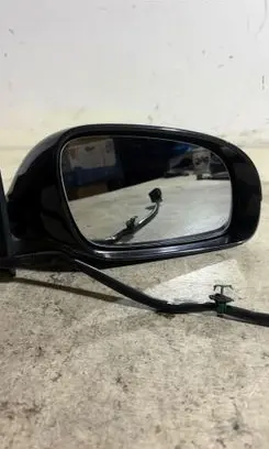 Volkswagen Touran I Front door electric wing mirror E1010744