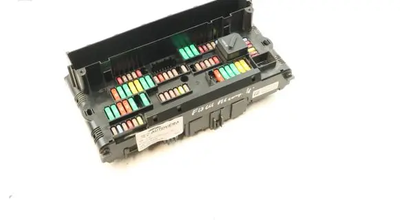 BMW 6 F12 F13 Fuse module 9252815 317033442 07657808
