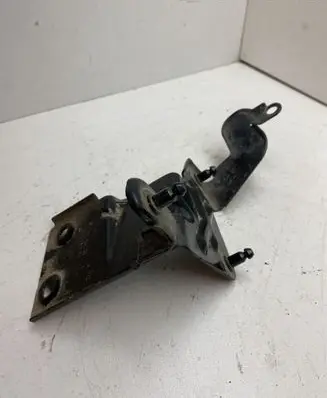 Volkswagen PASSAT B8 ABS pump bracket 5Q1614235
