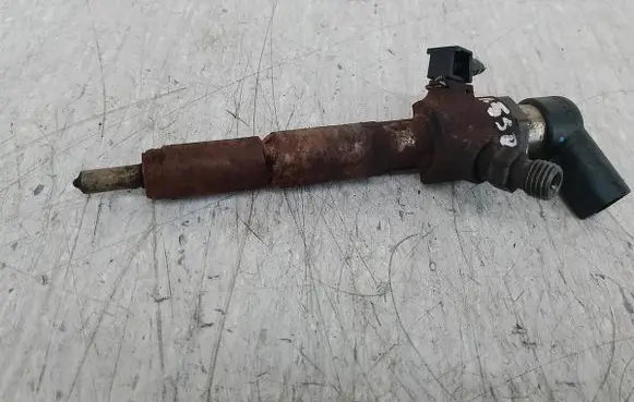 Fuel injector
