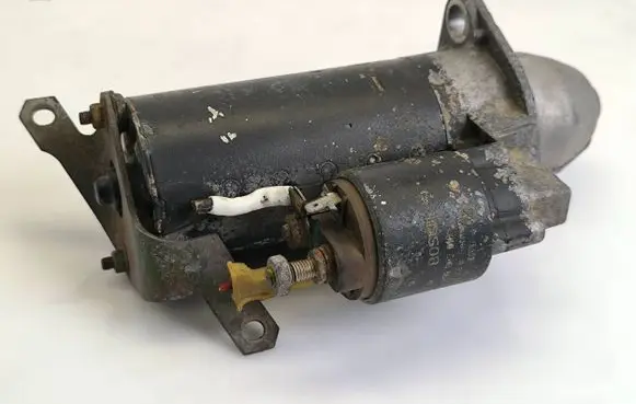 Audi A8 S8 D2 4D Starter motor 2339303218 1005821723
