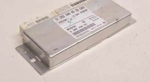 Mercedes-Benz E W211 ESP (stability system) control unit 0325456532