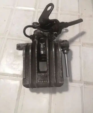 Skoda Octavia Mk2 (1Z) Rear brake caliper