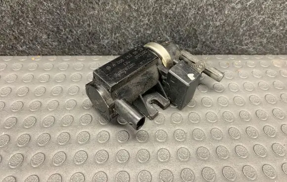 Mercedes-Benz A W169 Turbo solenoid valve A0051535528