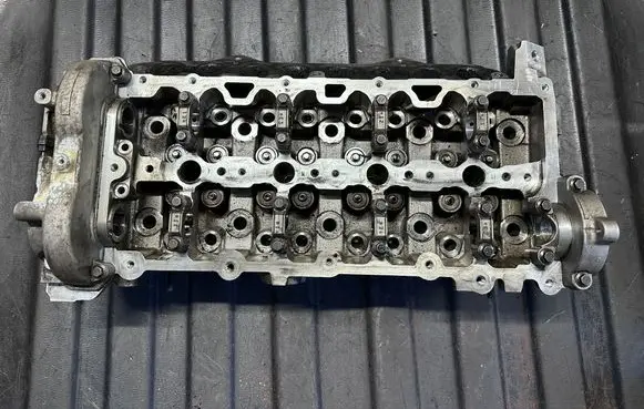 Volvo V60 Engine head 31480504 31480504004