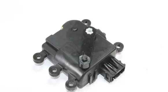 Mazda 3 II Air flap motor/actuator