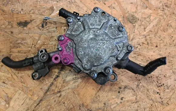 Volkswagen Caddy Fuel injection high pressure pump 038145209M