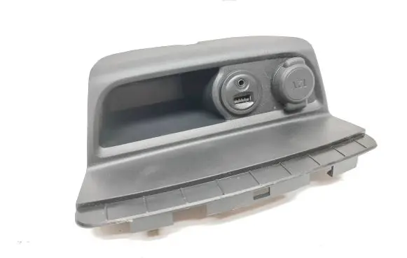 Peugeot 2008 I USB socket connector 9674655277 1131227X 44517M