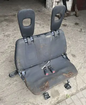 Peugeot 4007 Third row seats 