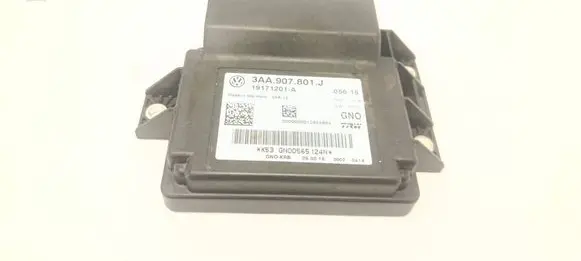 Audi Q3 8U Hand brake control module 3AA907801J