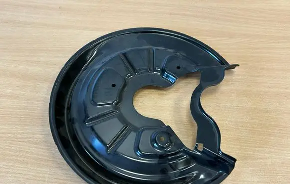 Volkswagen Touran I Rear brake disc plate dust cover 1K0615612AB
