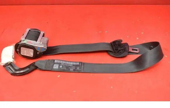 Volkswagen Golf V Front seatbelt 5M1857705B
