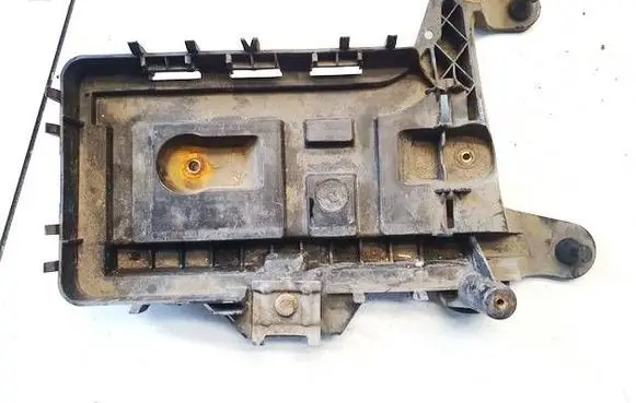 Seat Leon (1P) Battery box tray 1K0915333C