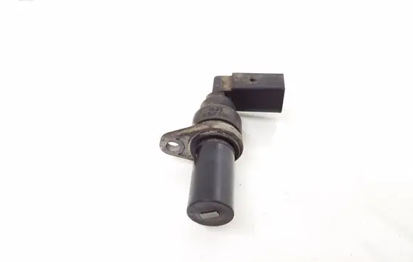 BMW 5 E39 Crankshaft position sensor 13622247926 2247926 25916010