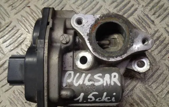Nissan Pulsar EGR valve H8201143495 147104647R HU1501000211