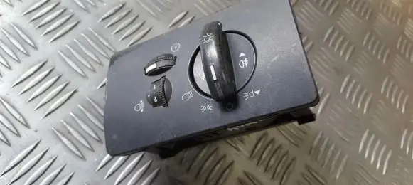 Ford Mondeo Mk III Light switch 1s7t13a024ab 4986101