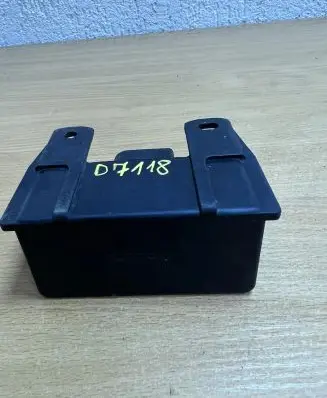 Mercedes-Benz E W210 Other relay D7118