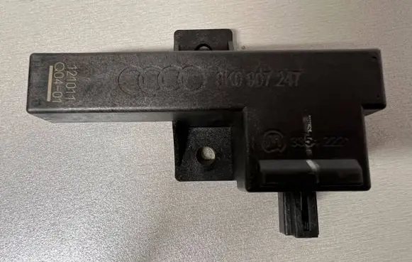 Volkswagen Touareg II Keyless (KESSY) go control unit/module 8K0907247