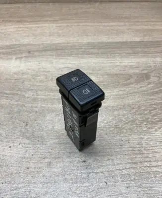 Fog light switch