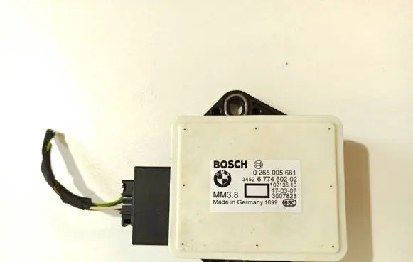 BMW 5 E60 E61 ESP acceleration yaw rate sensor 0265005681 677460202
