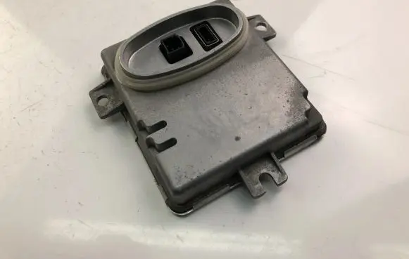 Volvo V70 Headlight ballast module Xenon 6261110499