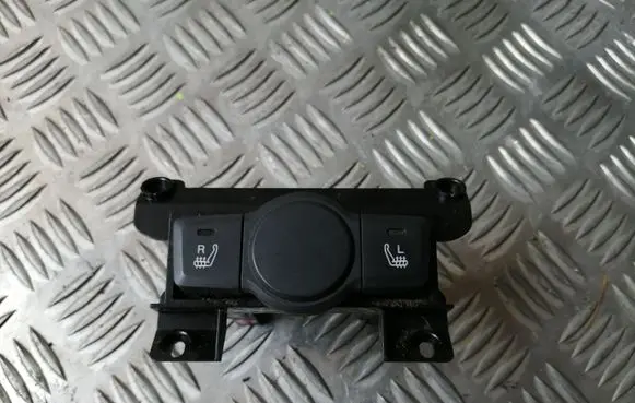 Chevrolet Captiva Seat heating switch 202005304