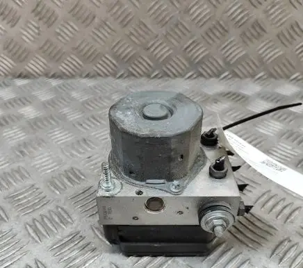 Mercedes-Benz CLA C117 X117 W117 ABS Pump A0004311500