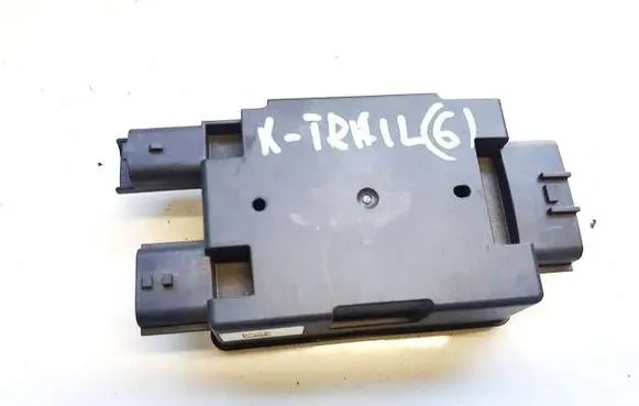 Nissan Qashqai Fuel injection control unit/module 169108688R 0580001019