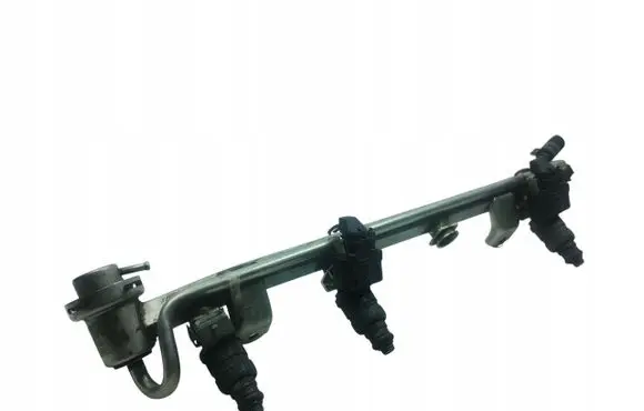 Audi A3 S3 8L Fuel main line pipe 06A133317B