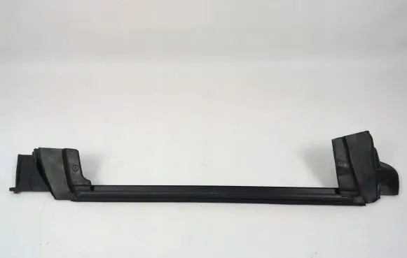 Tesla Model 3 Rubber seal rear door 109050400F