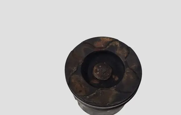 Volvo V50 Piston