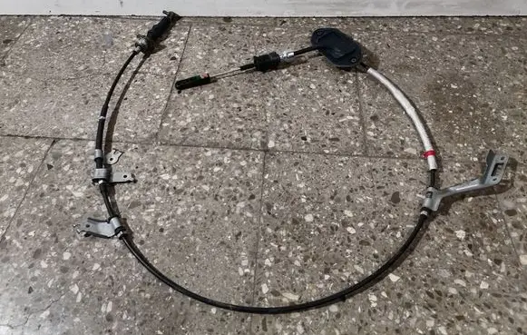 Gear shift cable linkage