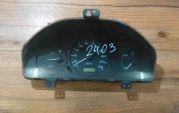 Mazda 323 Speedometer (instrument cluster) bg3bb