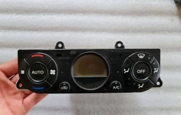 Ford Mondeo Mk III Climate control unit 1S7H18C612AD CD132EATC