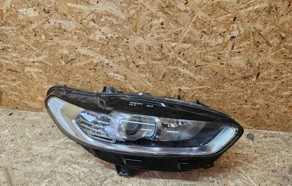Ford Mondeo MK V Headlight/headlamp DS7313W029AF