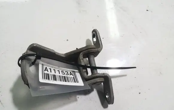 Nissan Tiida C11 Front door upper hinge 