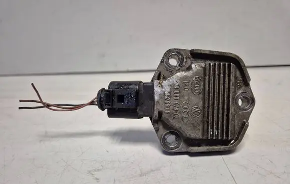 Audi A4 S4 B6 8E 8H Oil level sensor 00807902.BSP 100907660B