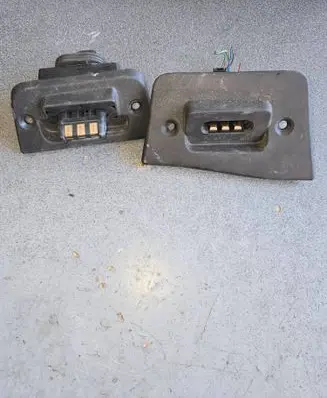 Volkswagen Multivan T5 Sliding door contact joint 10400167310