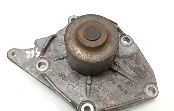 Nissan Qashqai Water pump 8200558733