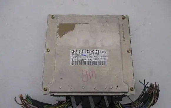 Mercedes-Benz E W211 Engine control unit/module A1121530779 0261207782