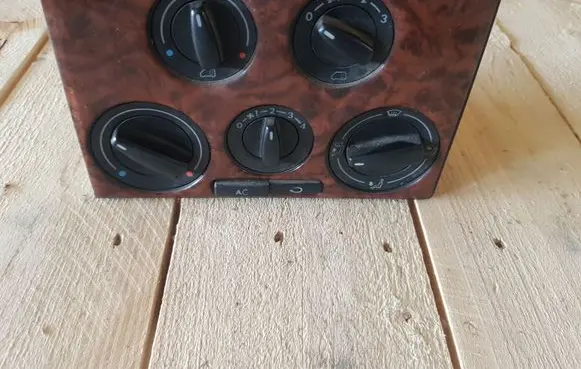 Volkswagen Transporter - Caravelle T4 Climate control unit 7D1820045E 7D1919383