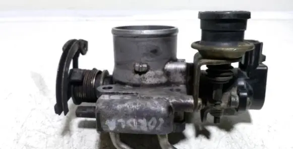 Mazda 121 Throttle valve 8945228090