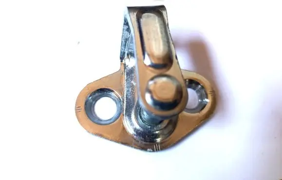 Opel Insignia A Front door lock loop/hook striker 