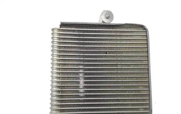 Subaru Outback A/C cooling radiator (condenser)