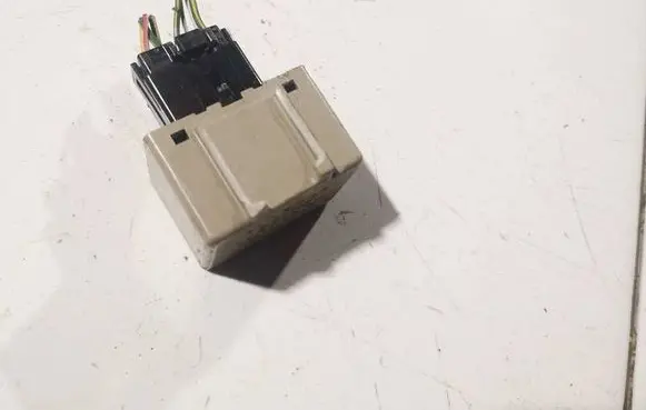 Toyota Avensis T250 Sensor 8198005040
