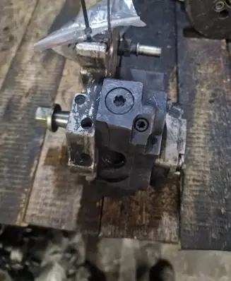 Ford Focus Fuel injection high pressure pump 0445010089