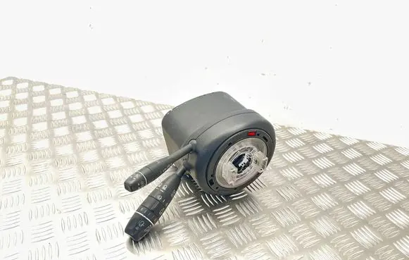 Mercedes-Benz C W204 Wiper turn signal indicator stalk/switch A2129007402