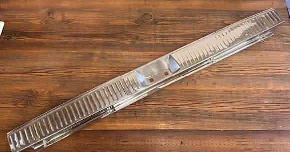 Mercedes-Benz E W210 Trunk/boot sill cover protection A2106981589
