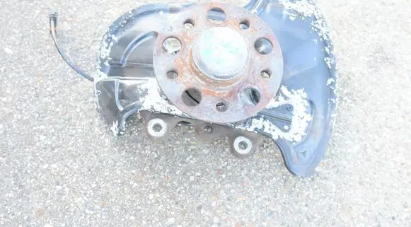 Mercedes-Benz E C207 W207 Front wheel hub spindle knuckle 